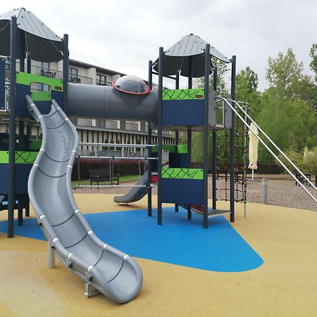 Holiday Inn Resort Warsaw Jozefow By Ihg Eksteriør billede