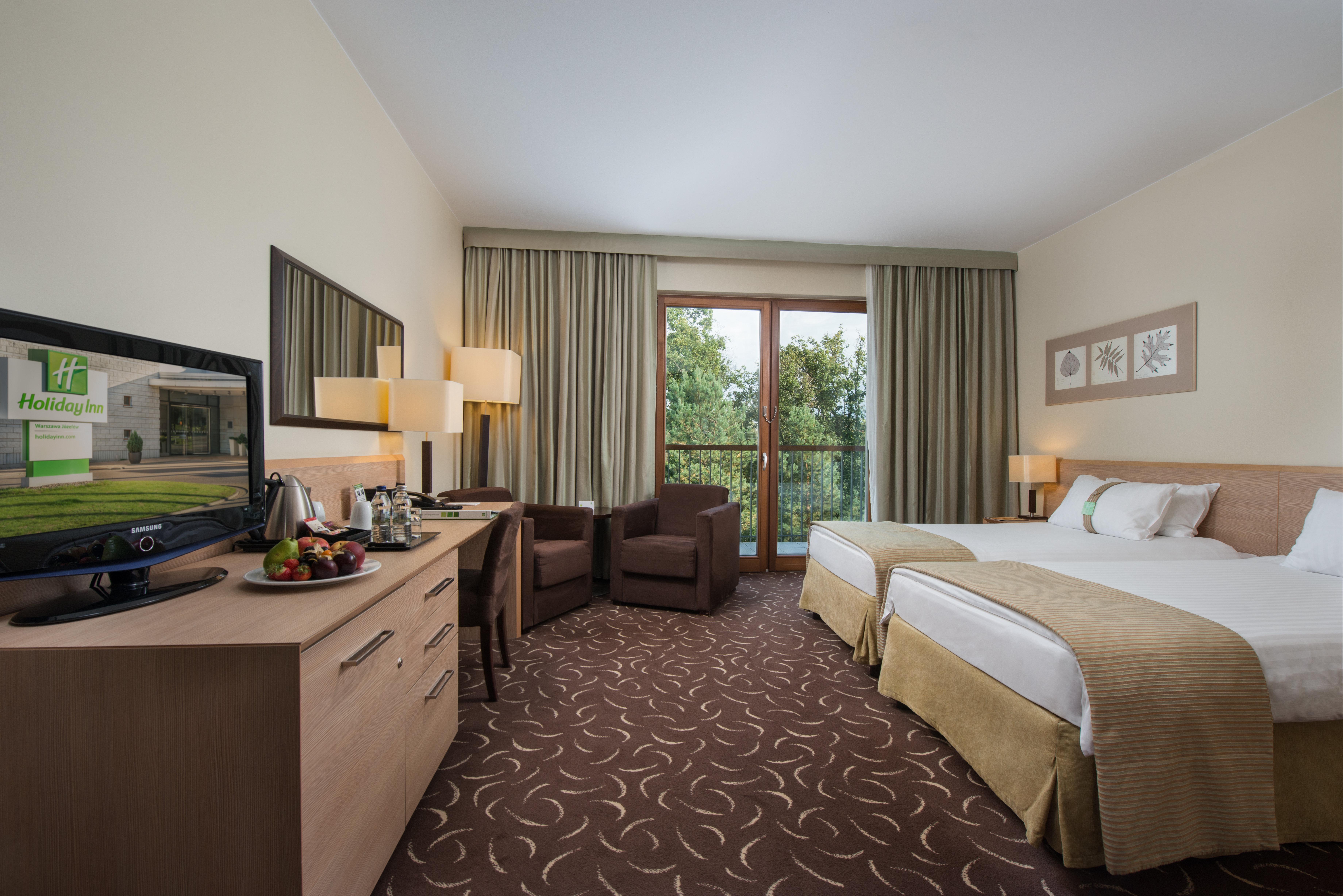 Holiday Inn Resort Warsaw Jozefow By Ihg Eksteriør billede