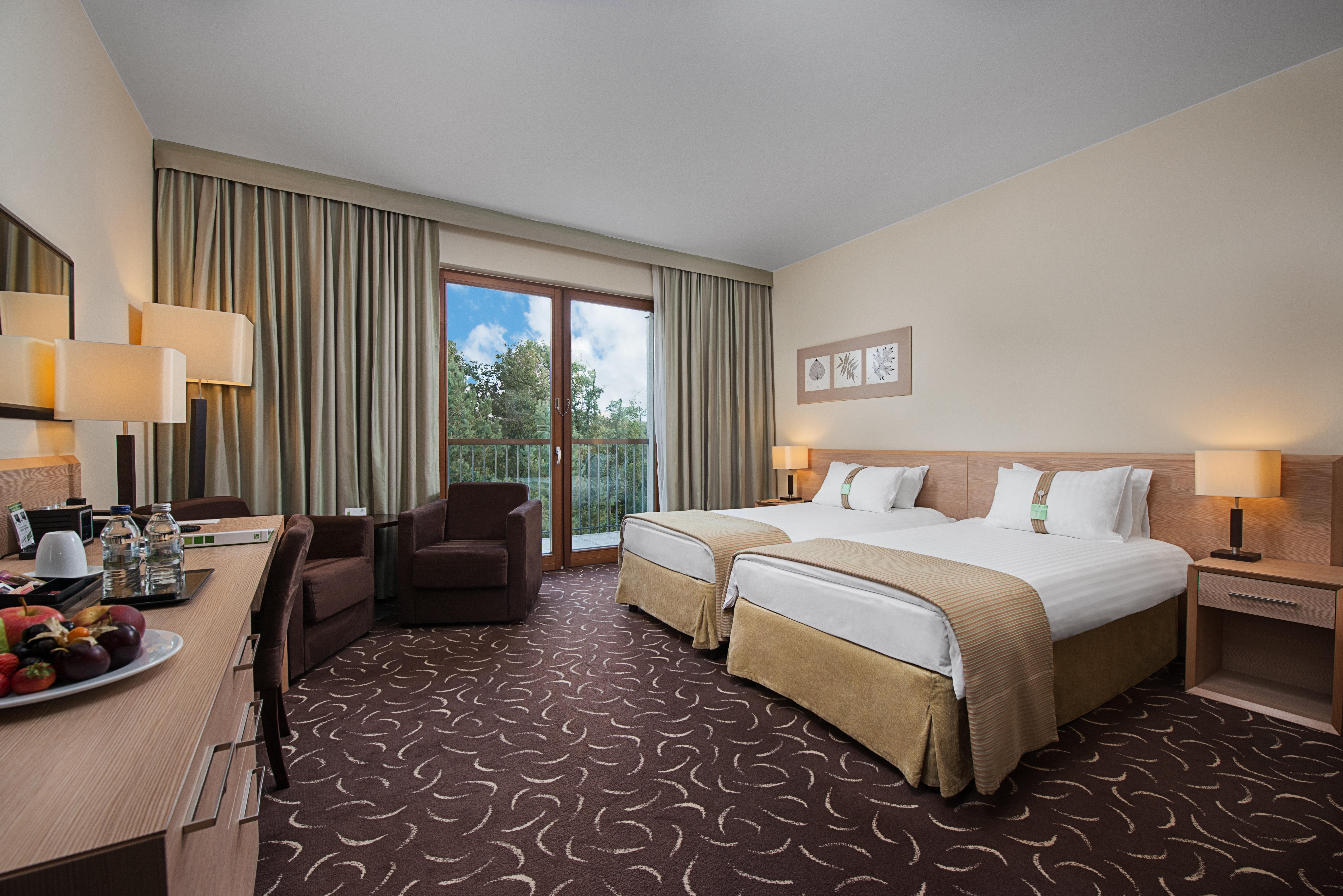 Holiday Inn Resort Warsaw Jozefow By Ihg Eksteriør billede
