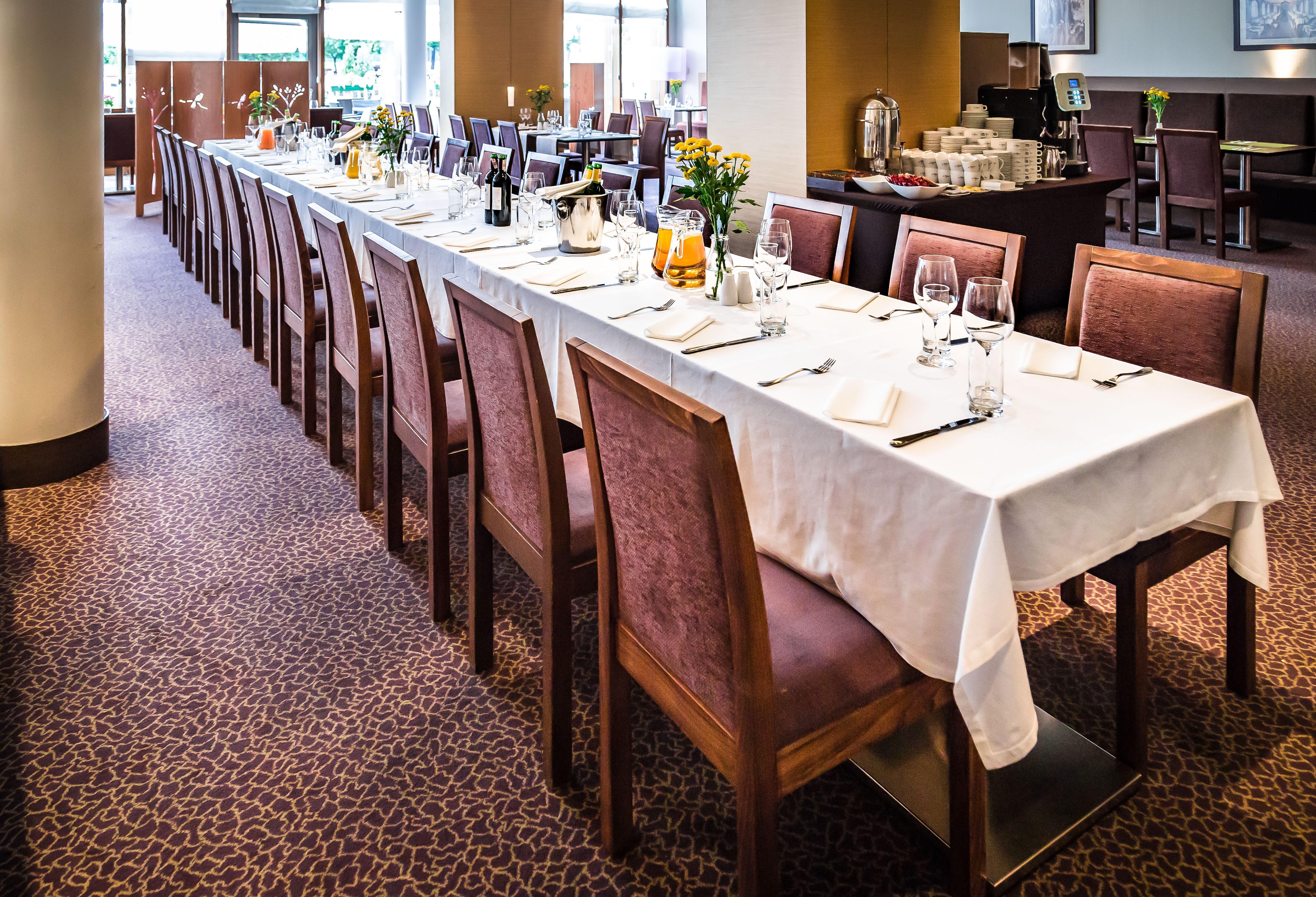 Holiday Inn Resort Warsaw Jozefow By Ihg Eksteriør billede