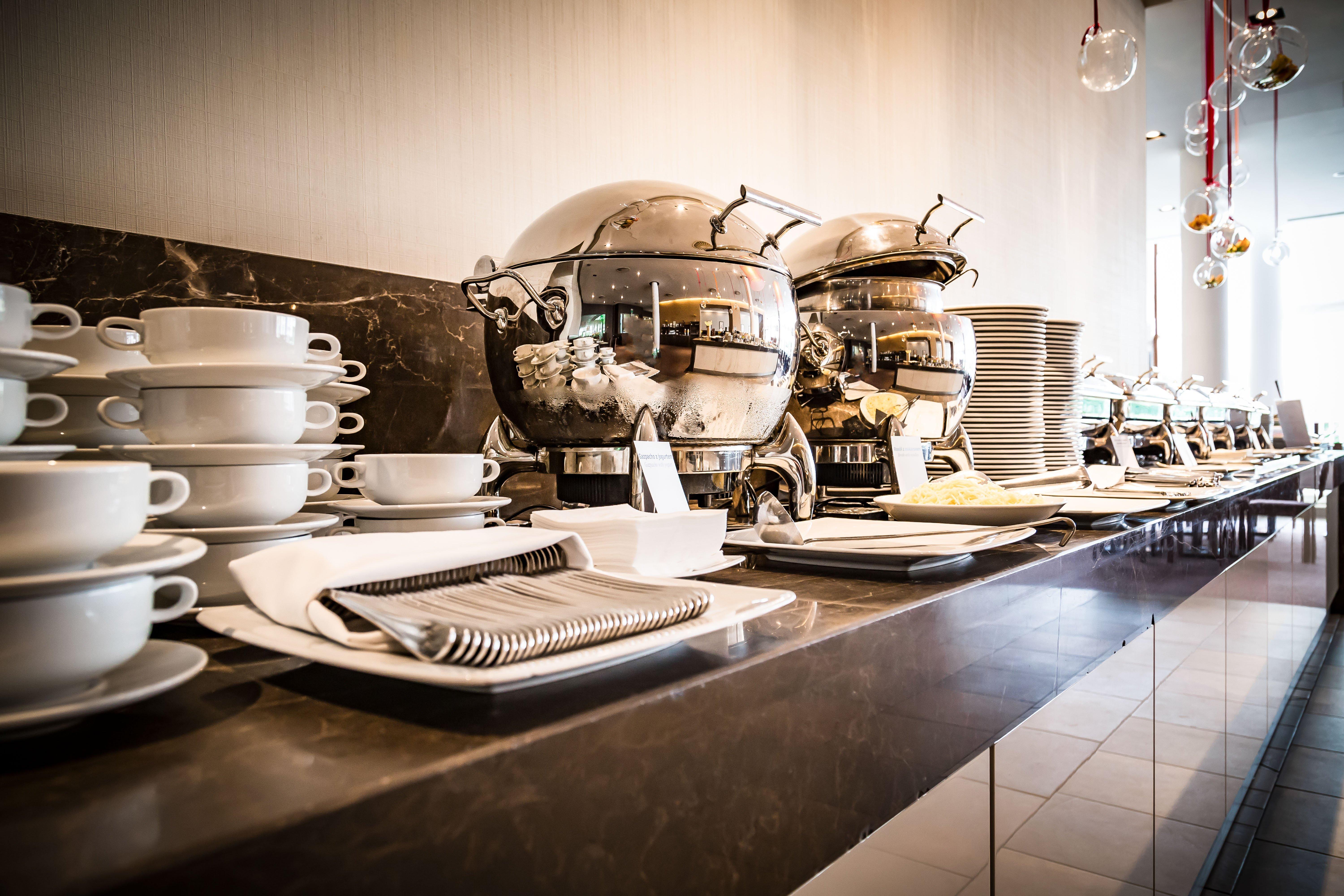 Holiday Inn Resort Warsaw Jozefow By Ihg Eksteriør billede
